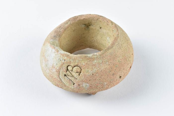 1986.008.0972 3/4 view